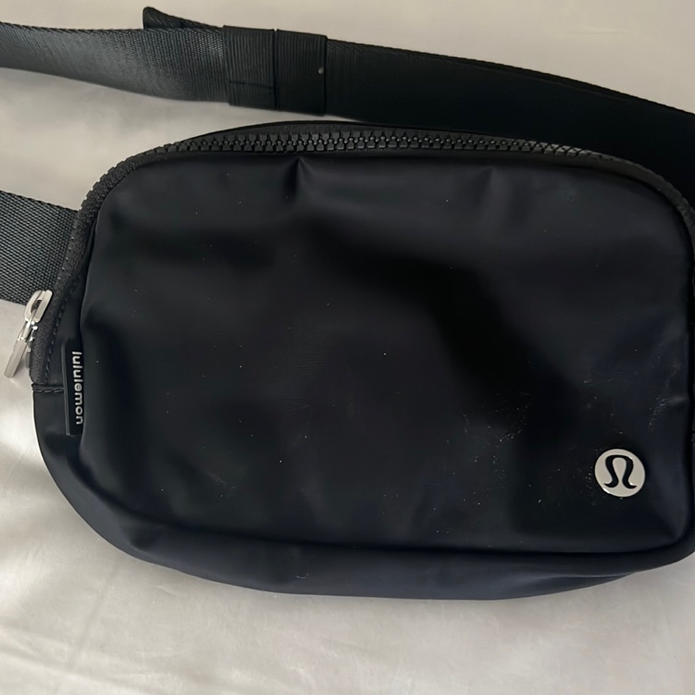 NWT Lululemon Every where Belt Bag